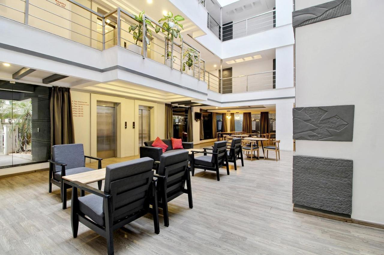 Oyo Townhouse 9 Hitech City Hyderabad Exterior photo